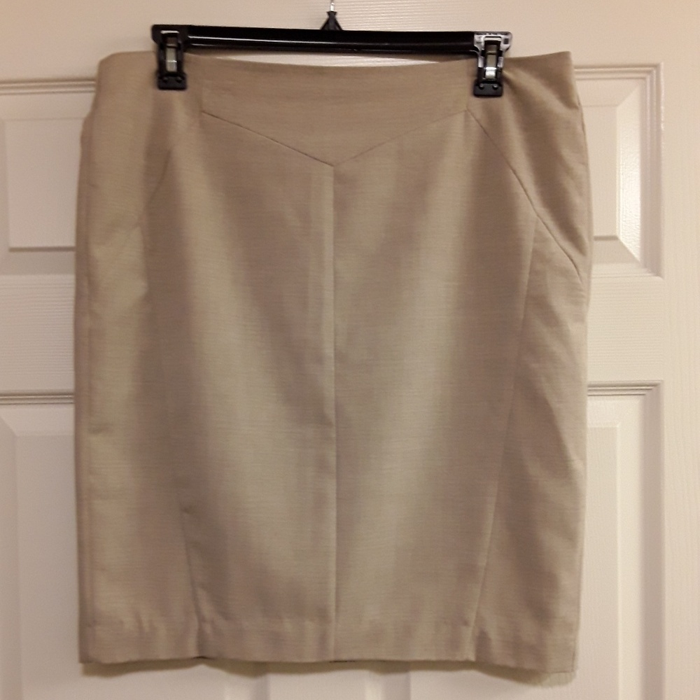 Worthington Tan Pencil Skirt